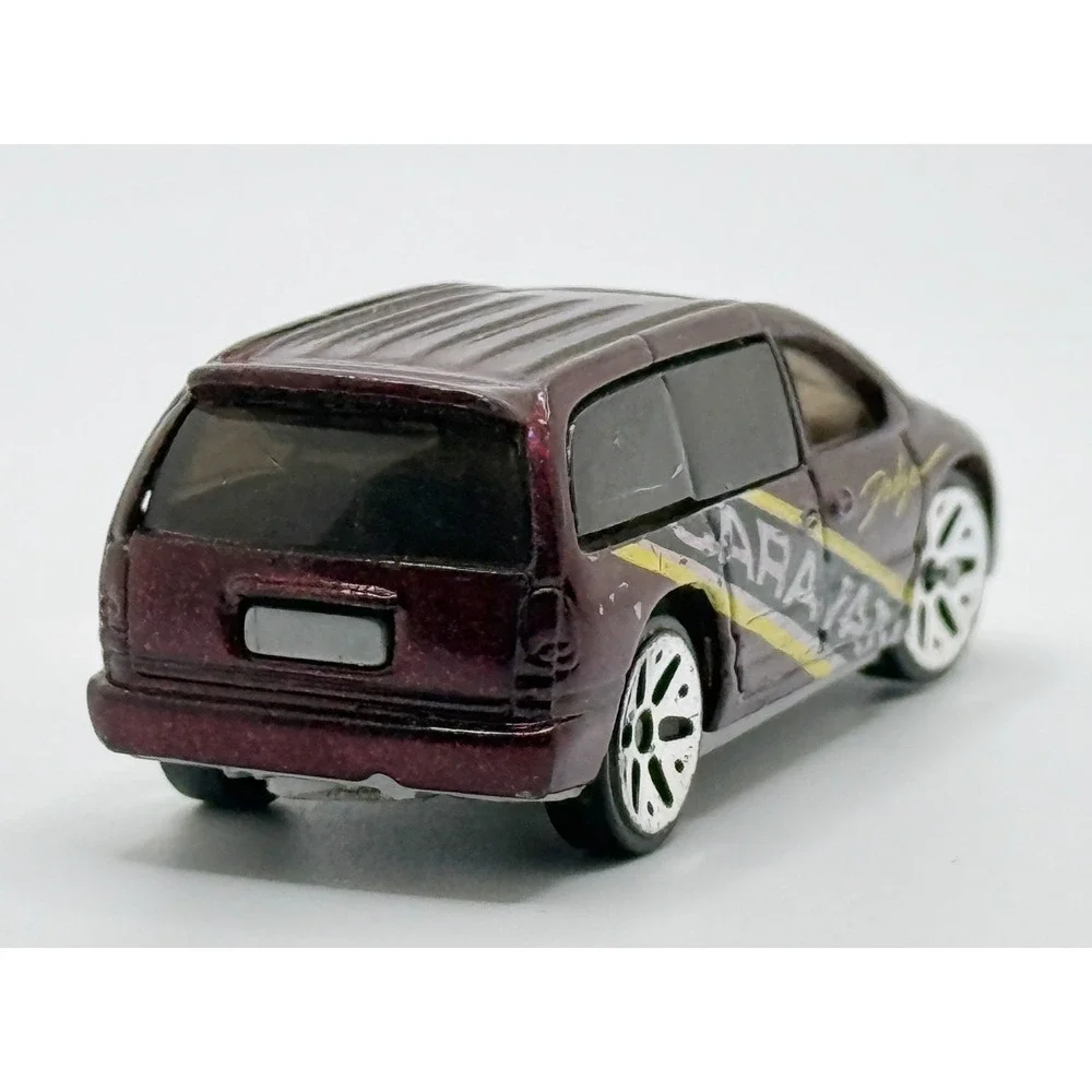HOT WHEELS DODGE CARAVAN MAROON 1:64 DIECAST 3